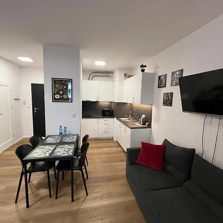 Apartment Ordona Charming Ii Warschau