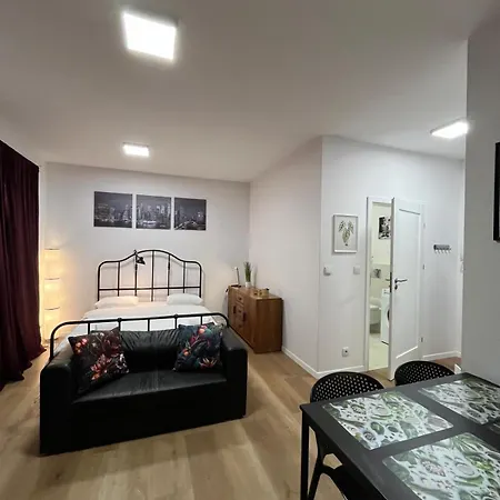 Ordona Charming Ii * Warszawa